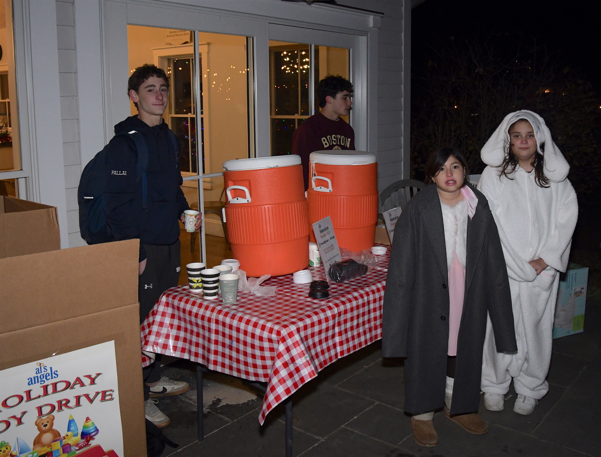 Carolyn Mello and Lillian Effler Gaspar Saugatuck Elementary, with Jack and Hunter Pallai