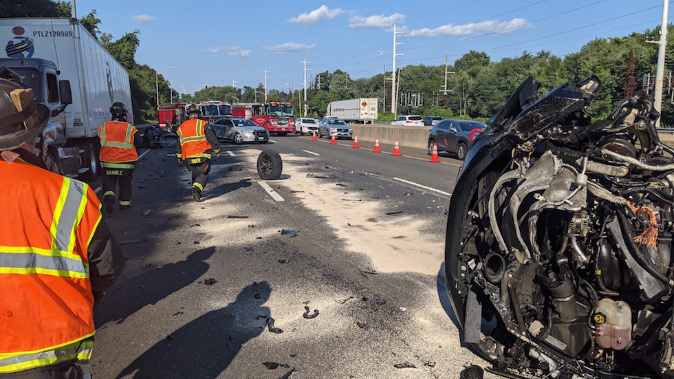 Three-Vehicle Accident Shuts Down Southbound I-95 Friday Afternoon