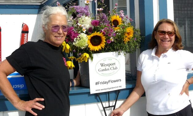 Garden Club ‘Petals’ Community Goodwill on ‘Friday Flowers’