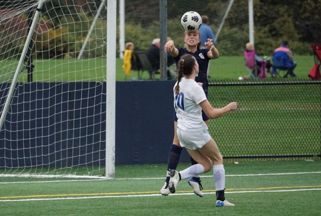 Captain Gaby Gonzales header -- Photo Charlotte Strandell