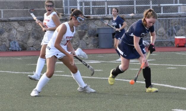 Field Hockey Books Sixth Straight Win