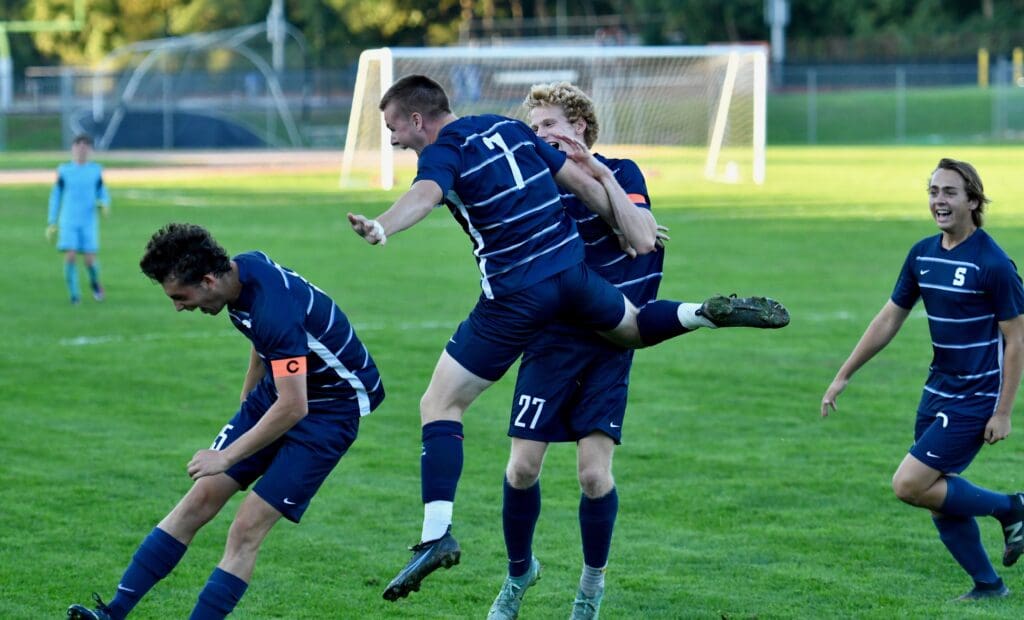 Ryan Thomas celebrates - Photo Mark Sikorski