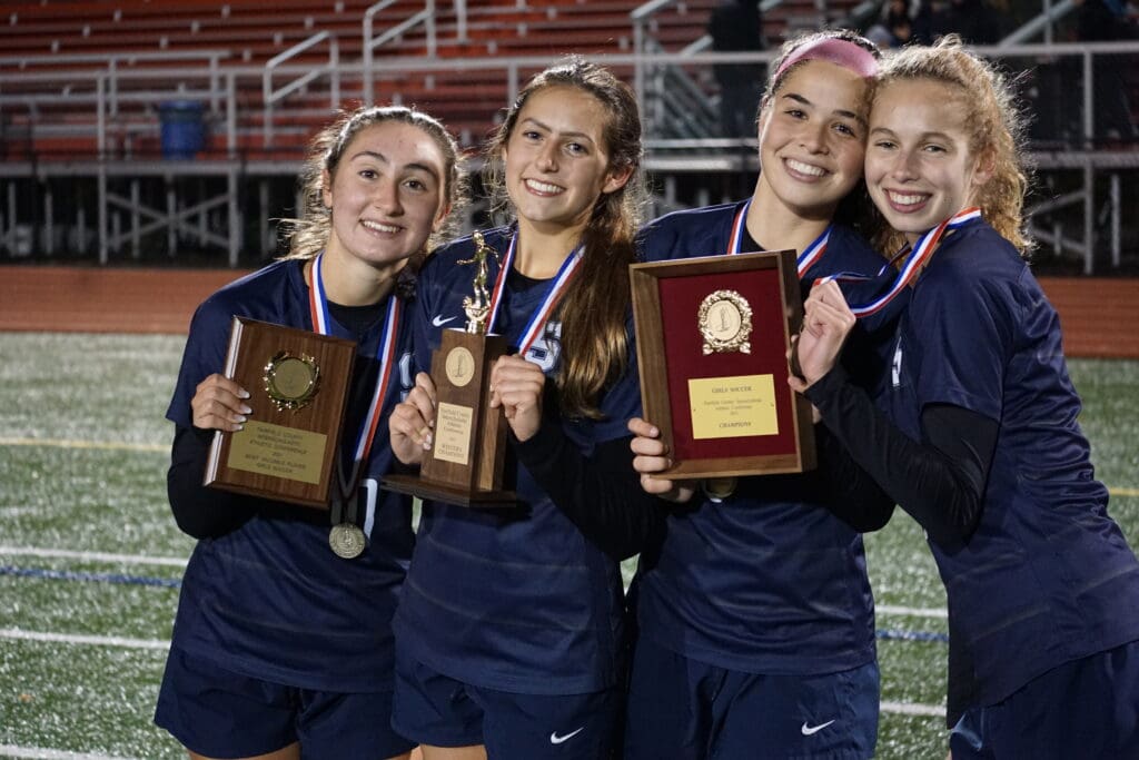 Captains (L-R) Senior Maddie Sansone, Senior Alex Wasserman, Senior Gaby Gonzalez, Junior Sami DeWitt -- Photo Charlotte Strandell