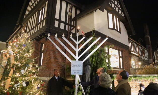 Community Lights Fourth Hanukkah Night
