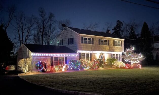 Illuminating Holiday Homes …