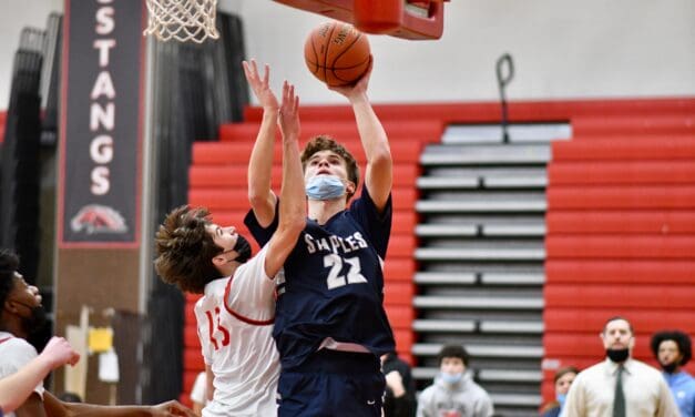 Staples Rides Early Lead, Holds On For Win Over Warde