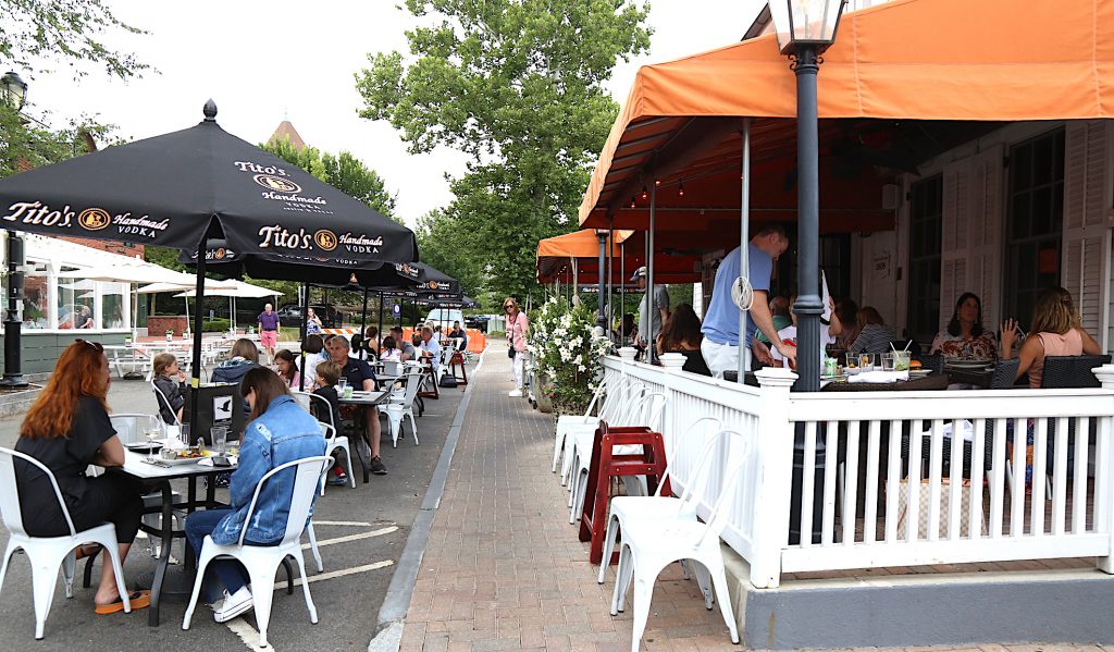 Church Lane summertime music and dining