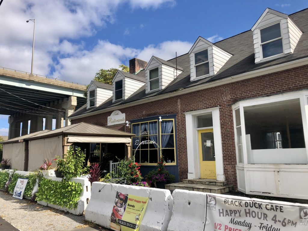 Tutti's Ristorante on Riverside Avenue in Saugatuck. / Photo by Thane Grauel