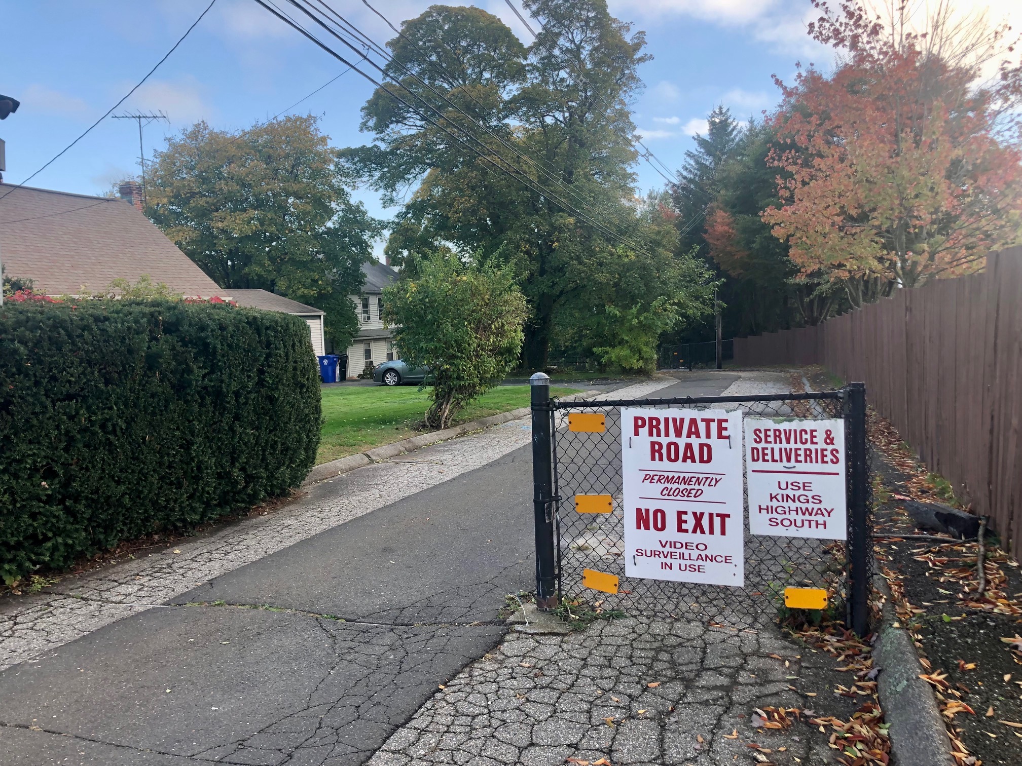 The Norwalk end of Renzulli Road. The private road is just east of the movie theaters off Westport Avenue. / Photo by Thane Grauel.