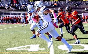 Wreckers football steamrolls Stamford, 42-7