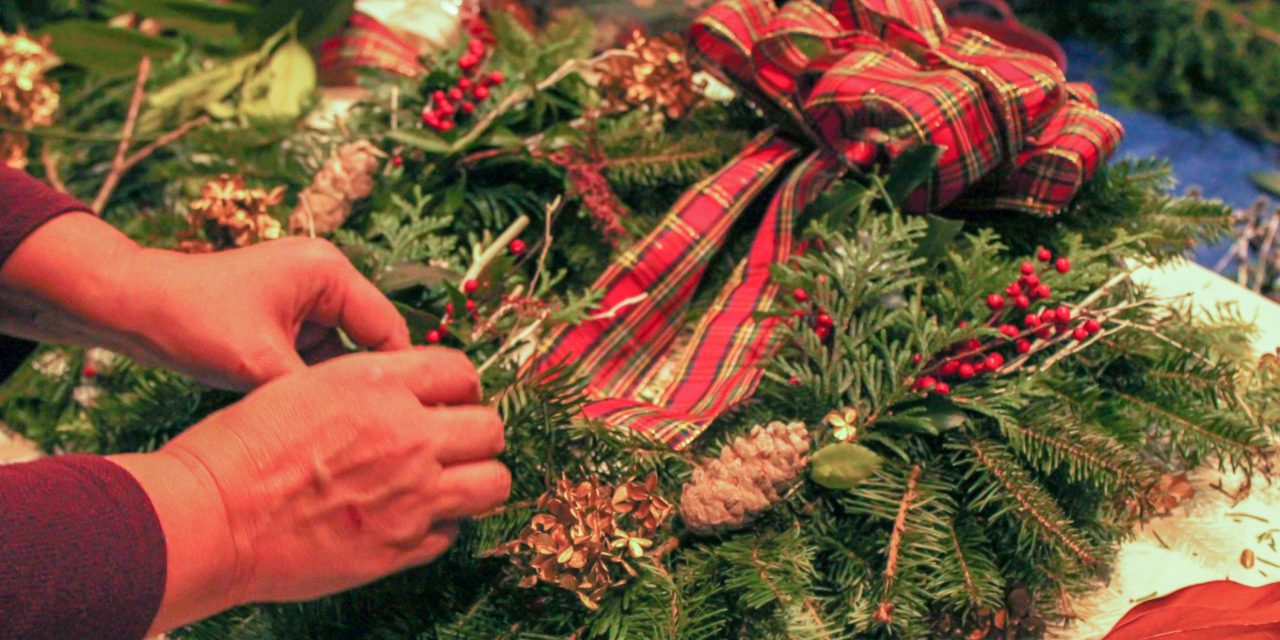 Garden Club gets Christmas season going with wreaths