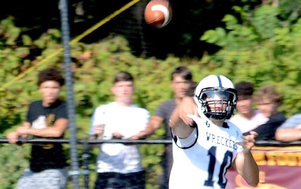 Wreckers football sets the table for Thanksgiving showdown