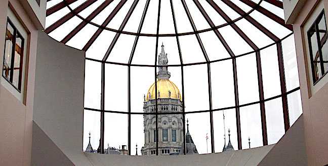 Connecticut Capitol building in Hartford, seen from Legislative Office Building