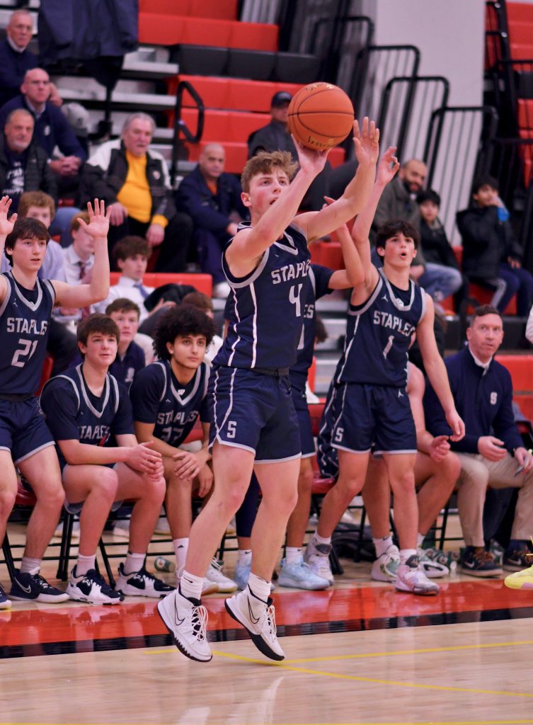 Cody Sale for a three -- Photo Mark Sikorski