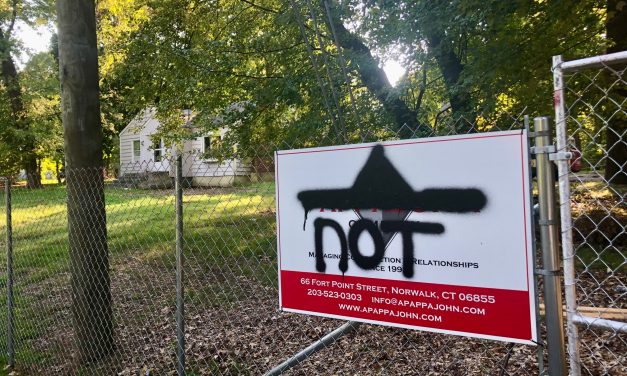 Neighbors fighting Saugatuck apartments appeal for donations