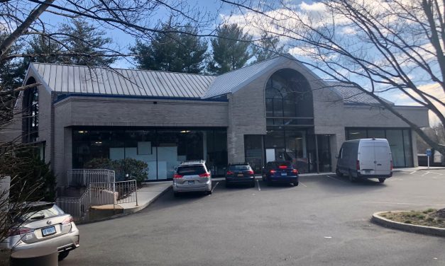 Who will be top dog? Another vet clinic, retail store coming