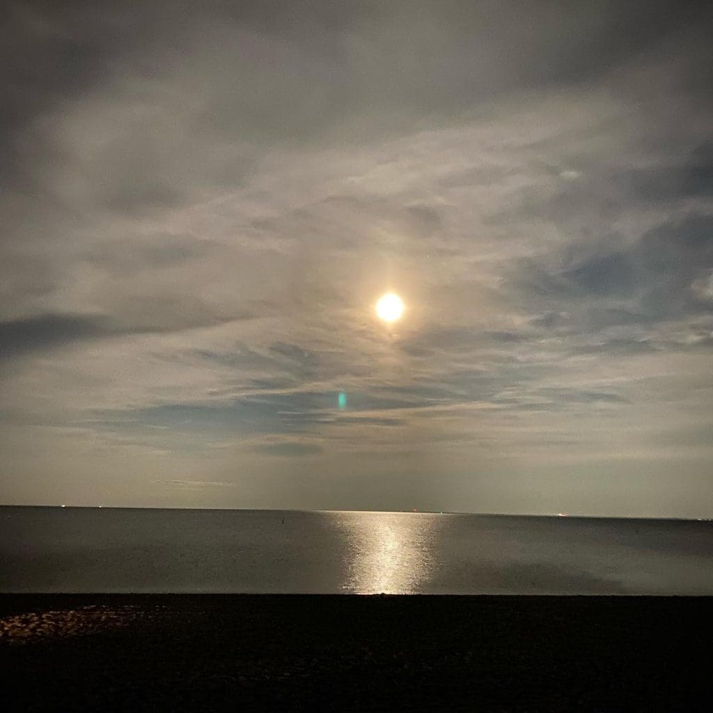 Supermoon off Westport. / Photo by Jenny Ong.