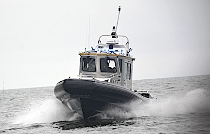 Search suspended for man missing from sunken fishing boat