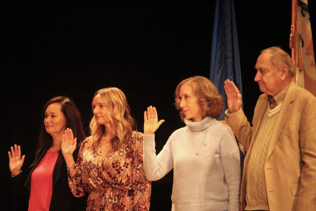 Lauren Karpf, Brandi Briggs, Ellen Lautenberg and Jack Klinge of District 7.