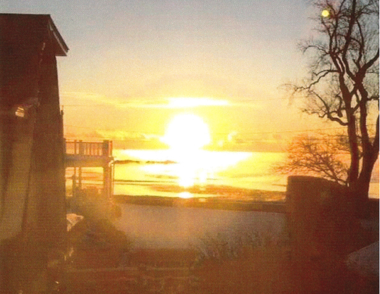 A view of sunrise at Compo. / Betsy Kahn