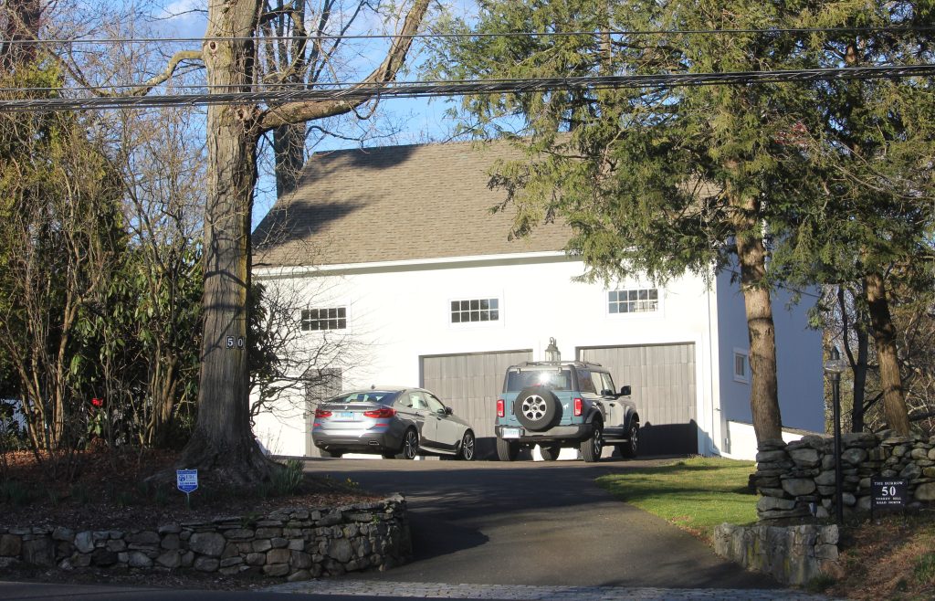 The barn at 50 Turkey Hill Road North. / Photo by Thane Grauel