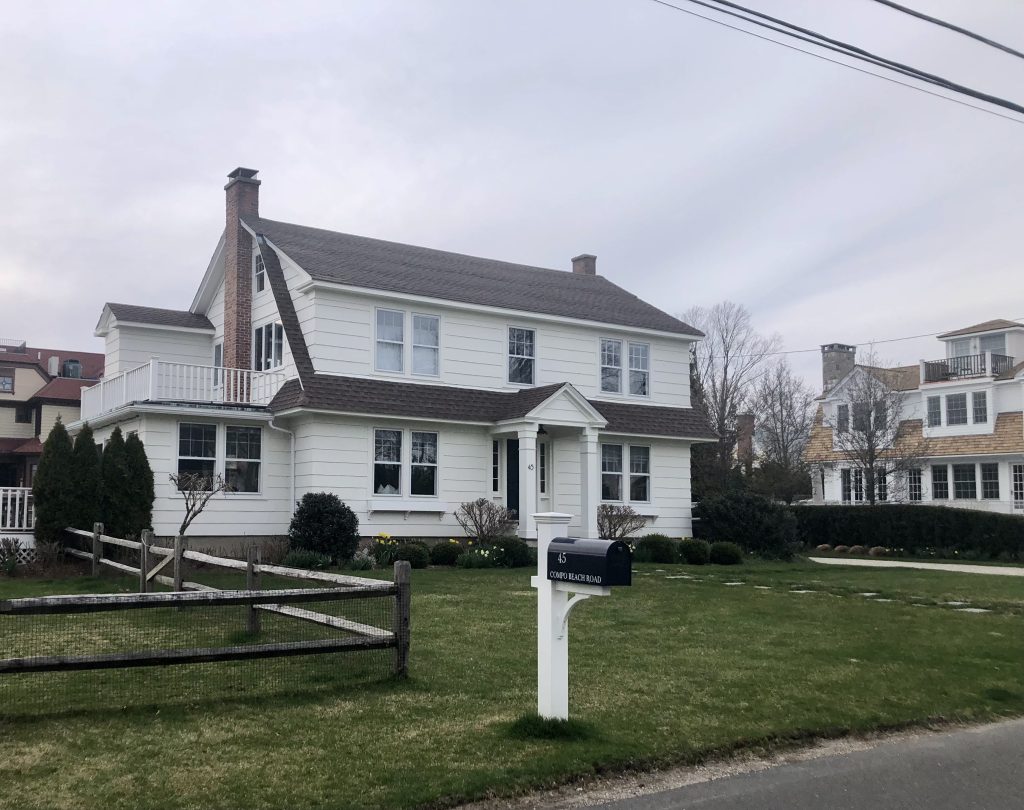 A new house and detached garaged are planned at 45 Compo Beach Road. / Photo by Thane Grauel