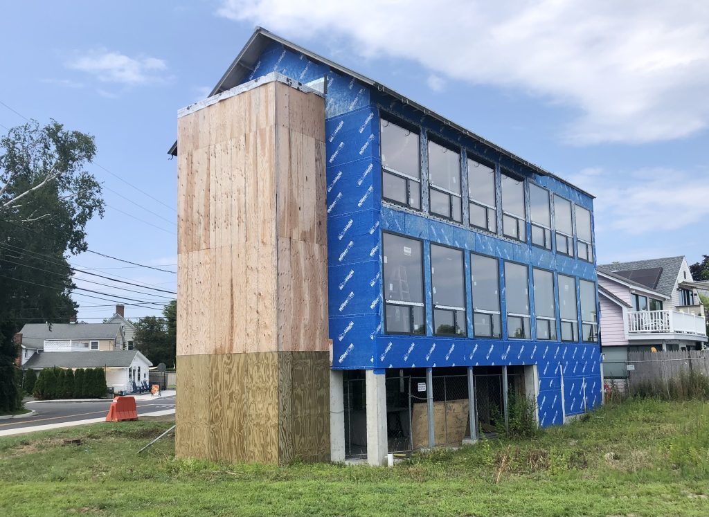 233 Hillspoint Road. / Photos by Thane Grauel