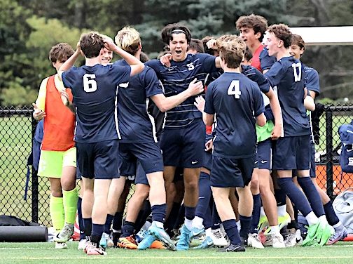 Staples boys soccer stops Stamford
