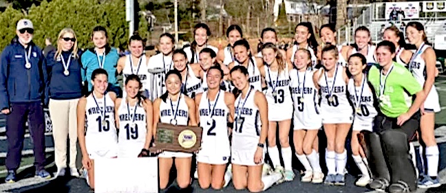 Title surge: Staples field hockey dunks Darien for state crown