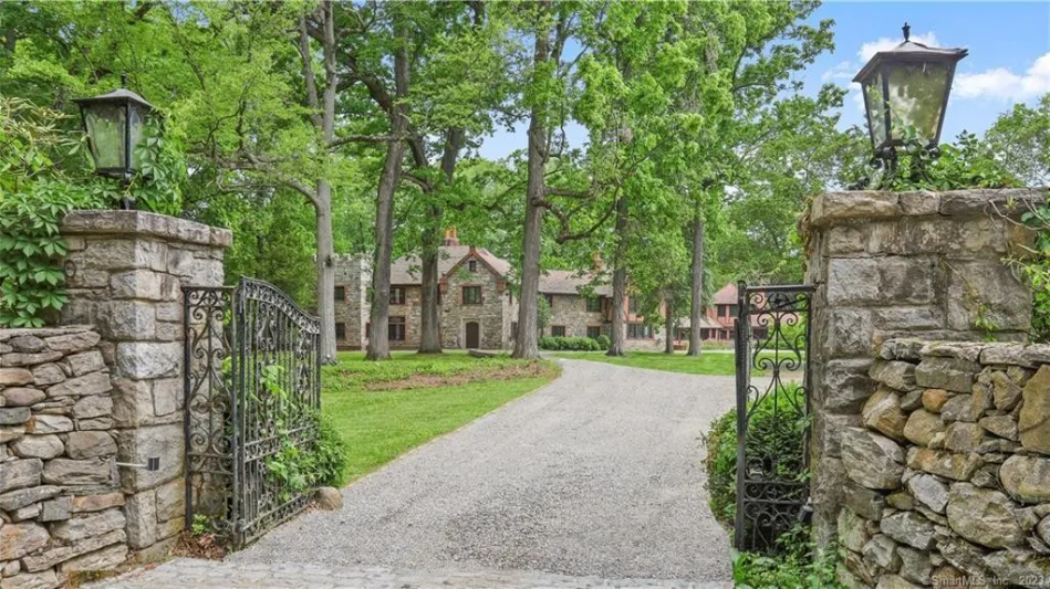 50 Sylvan Road North - Photo SmartMLS, Inc.