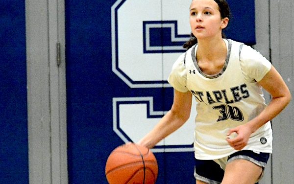 Staples girls contribute across the board to latest hoops win