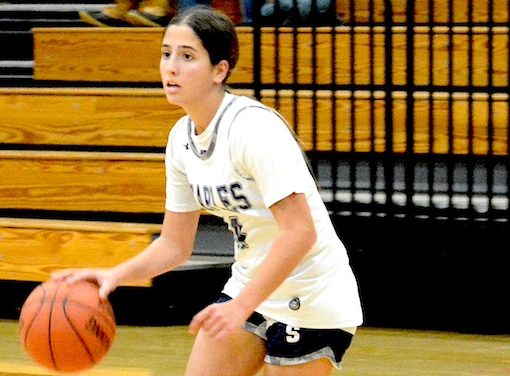 Staples girls ‘steal’ 56-44 basketball victory