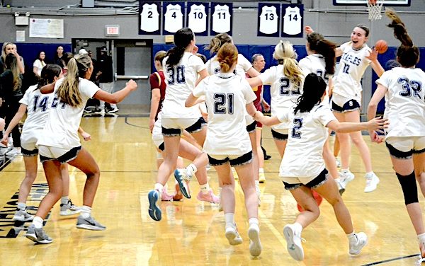 Staples girls take command in thrilling tourney win over Cadets
