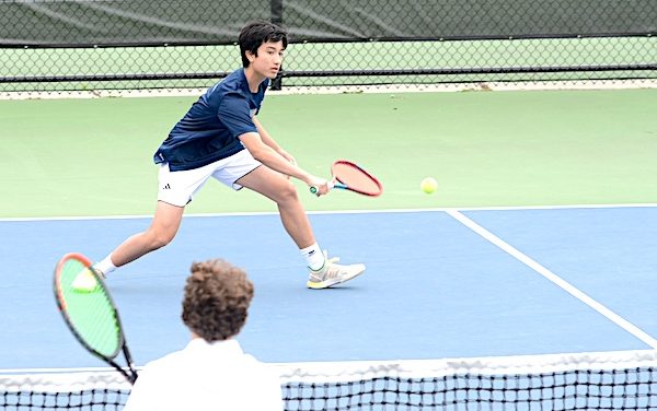 Staples boys tennis team’s hot streak stopped by Greenwich