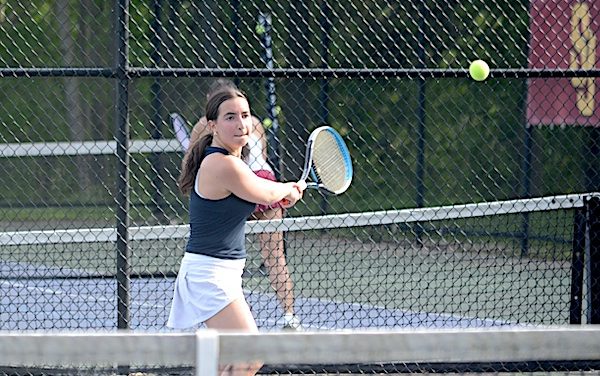 Staples girls tennis in prime position for FCIAC tourney