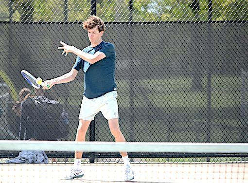 Staples boys tennis advances in FCIAC tourney