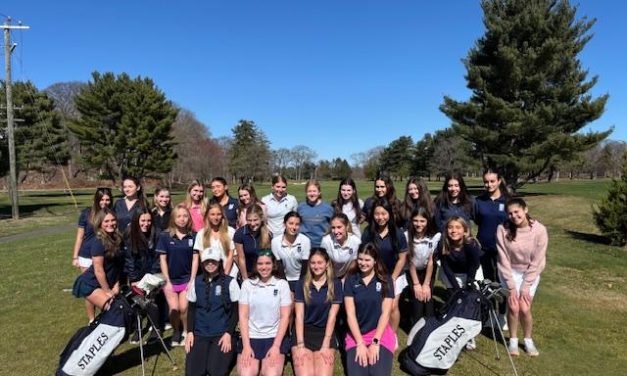 Largest team in the state, Staples girls’ golfers juggle roster of 35