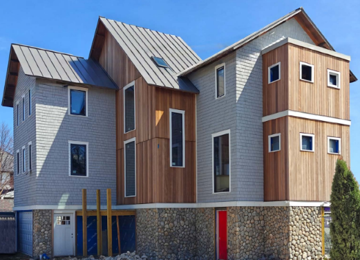 Anybody want Westport’s blue eyesore?