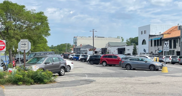 Downtown parking plan criticized–again–by merchants