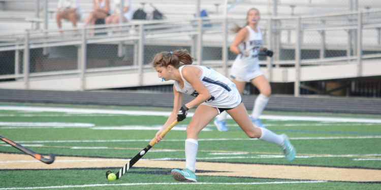 Ten for ten: field hockey racks up 10 goals in 10th win