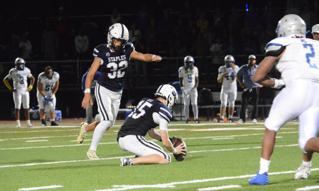 Wreckers beat West Haven with last-second field goal