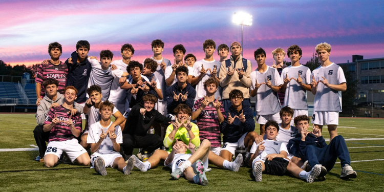 Boys soccer rolls over Ludlowe