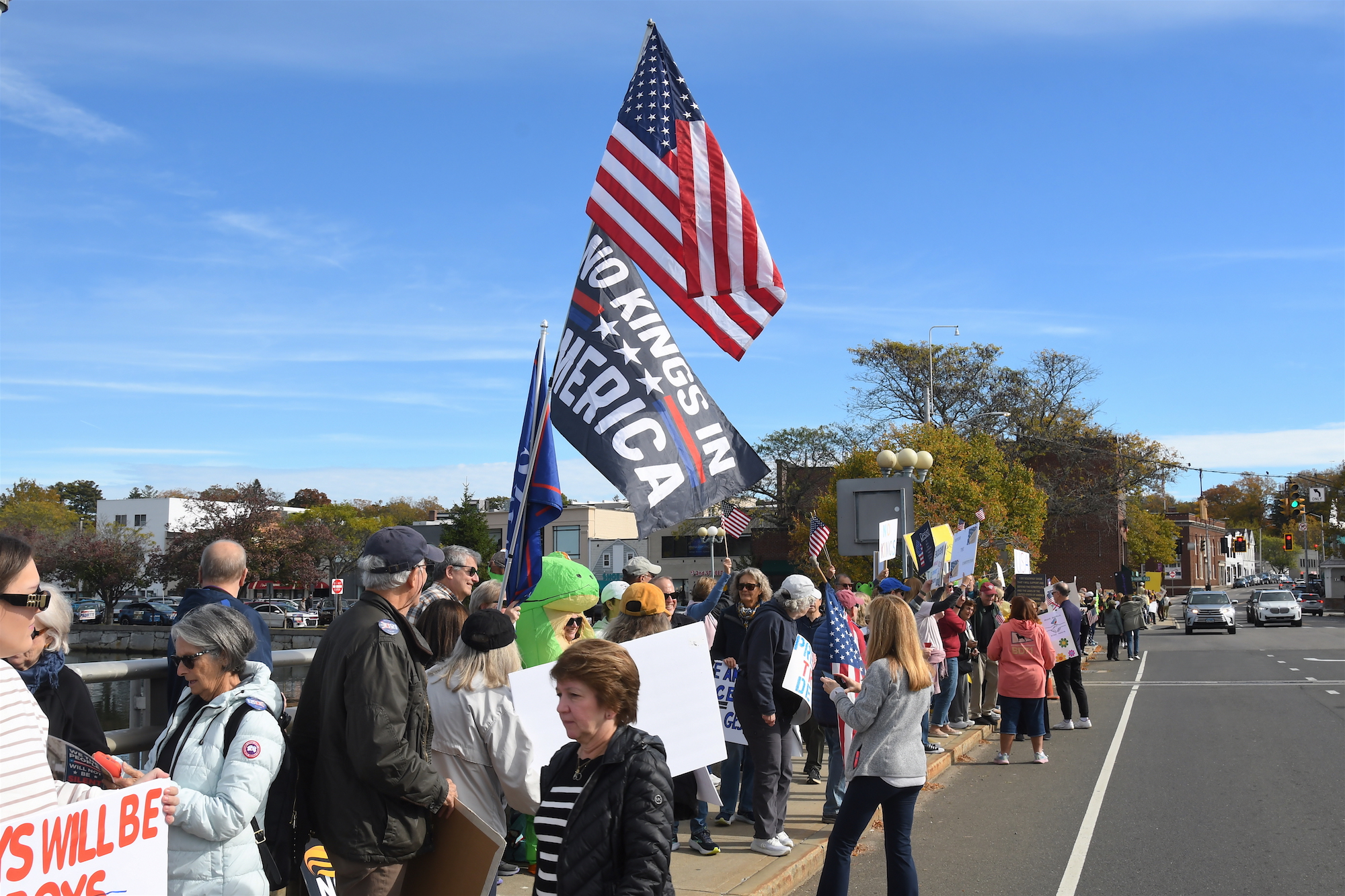 Crowd on the Ruth Steinkraus Cohen Bridge