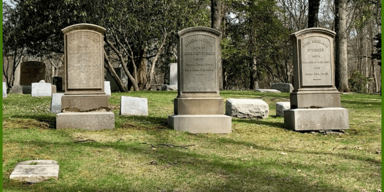 Fairfield Museum offering Oak Lawn Cemetery tours Oct. 25