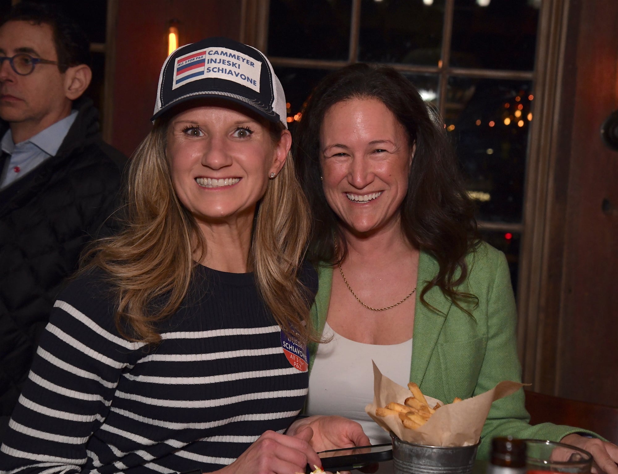 Danielle Dobin, Bre Injeski