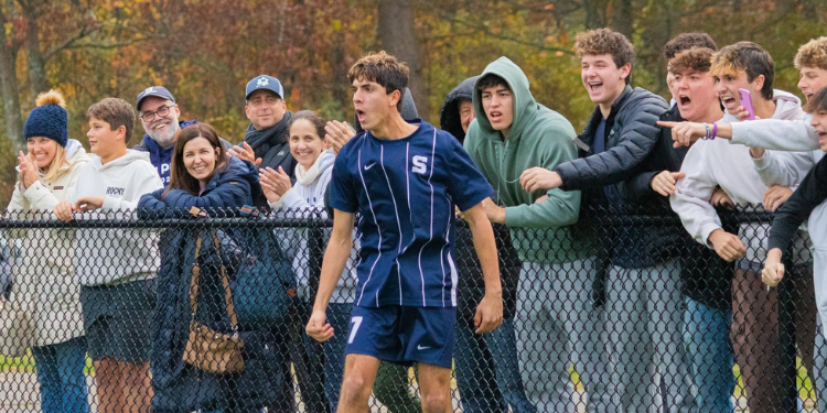 Gabe Duque excites the hometown fans- Photo John Walker