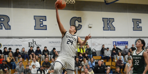 Tri-State Trifecta: Boys basketball team 3-0 to start the season