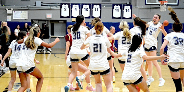 Staples girls basketball has tons of experience