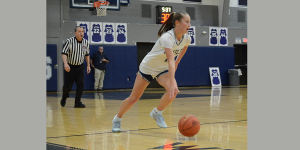 Girls basketball team beats Warde