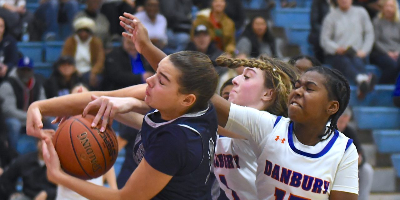 Wreckers win OT battle with Hatters